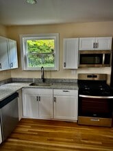 Building Photo - 2024 Perrysville Ave