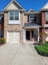 Building Photo - 9859 Murano View