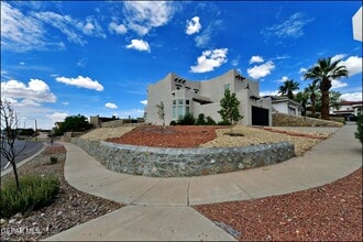 Building Photo - 1401 Maple Ridge Way