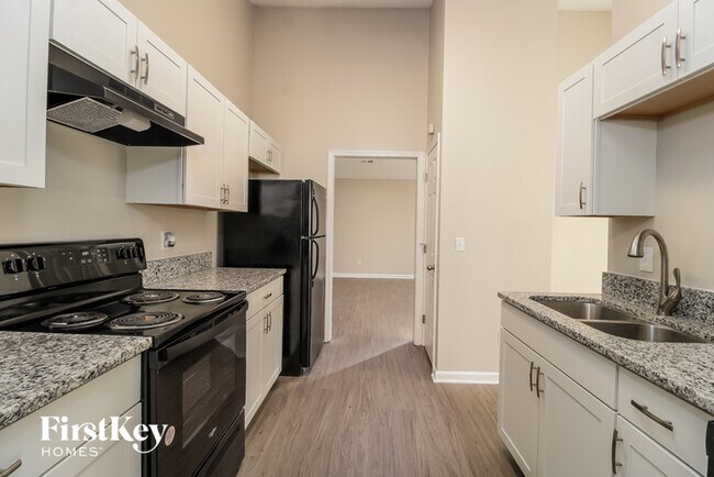 Foto del edificio - 4705 Meadowcroft Rd