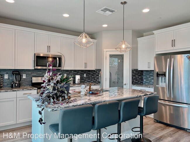 Foto del edificio - 4 br, 3 bath House - 1321 Cavalier Ct