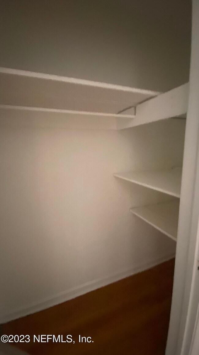 Foto del edificio - 1543 Nicholson Rd