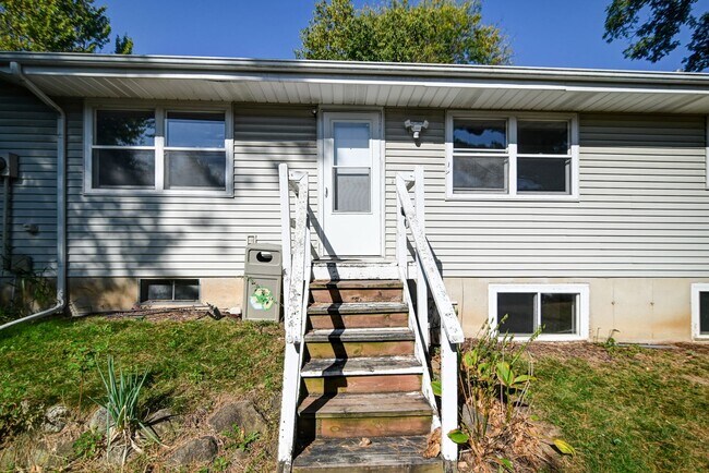 Foto del edificio - Katzfey-6715-6717 Century Ave