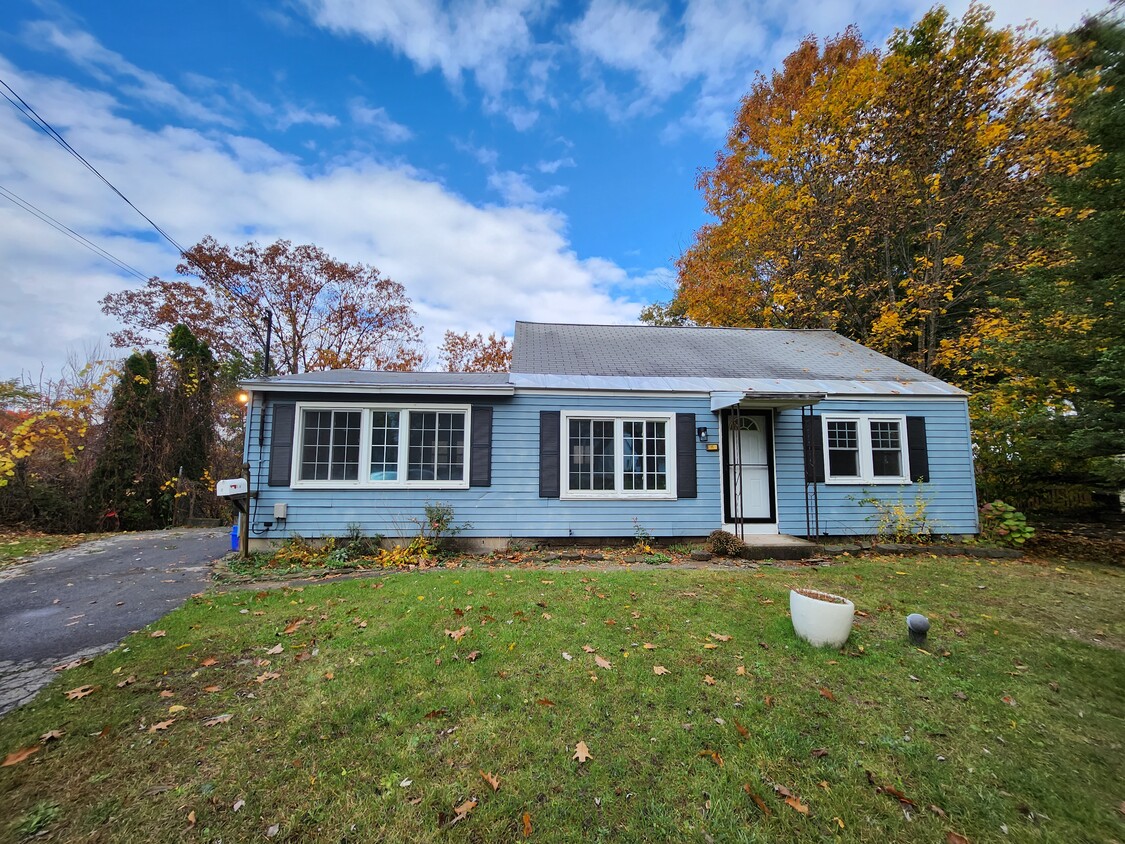 11 Pine Ridge Cir, Syracuse, NY 13212 House Rental in Syracuse, NY