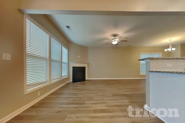 Building Photo - 3440 Baylor Cir