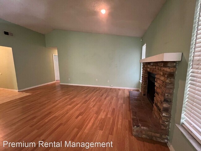 Foto del edificio - 3 br, 2 bath House - 4731 Wellesly Dr