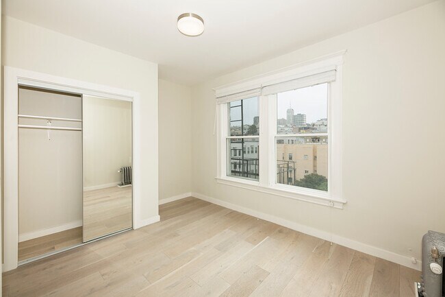 Foto del edificio - 1424 Polk St