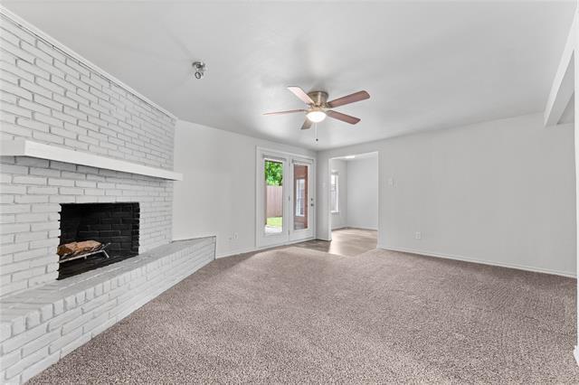 Building Photo - 2810 Golfing Green Dr