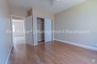 Building Photo - 1134 E 103rd Pl