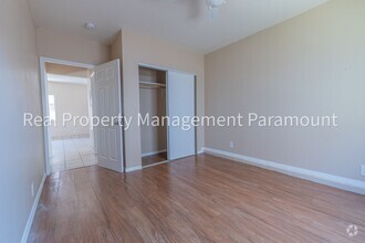Building Photo - 1134 E 103rd Pl