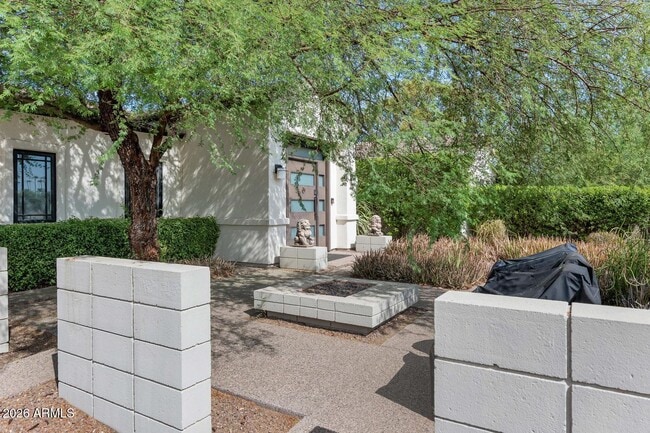 Building Photo - 5228 N 70th Pl