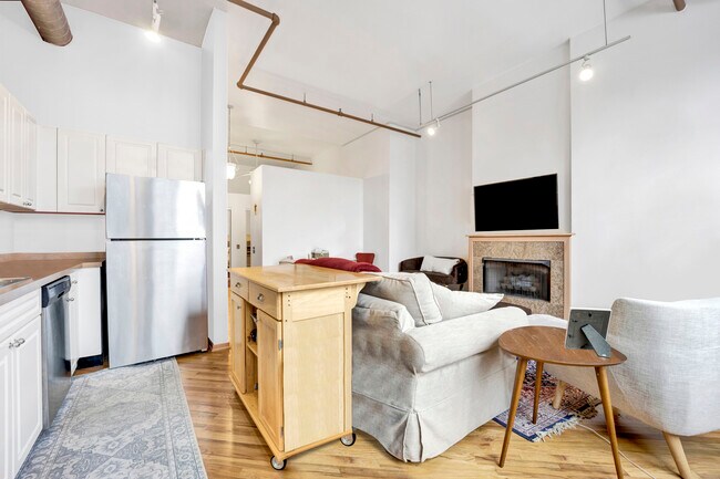Foto del edificio - 226 N Clinton St