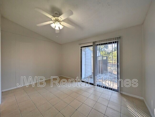 Foto del edificio - 7150 Eudine Dr S