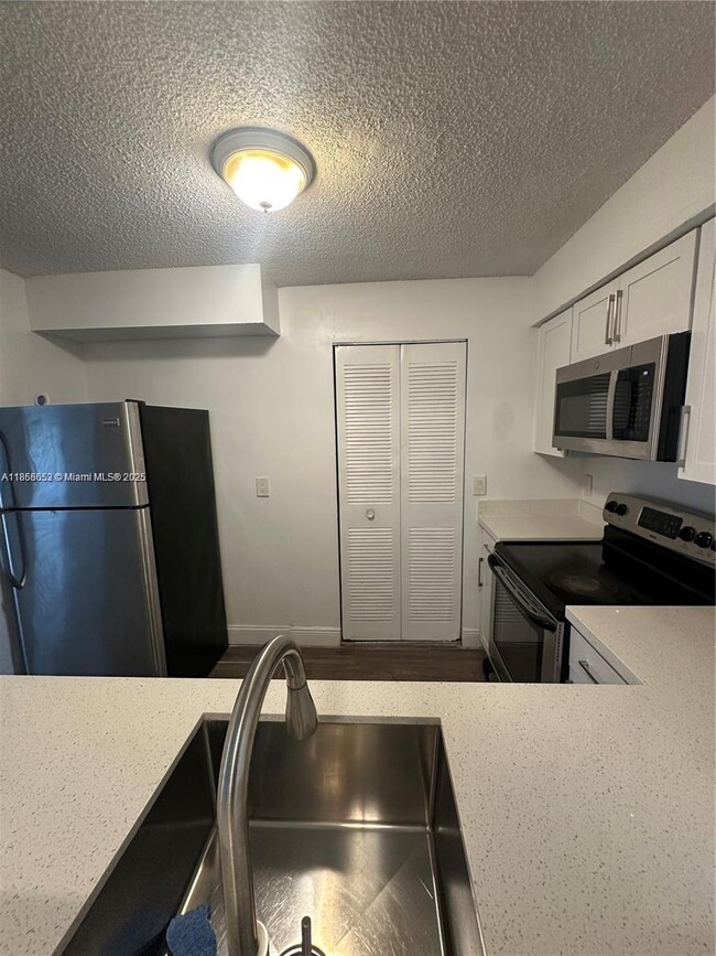 Foto del edificio - 1245 SW 46th Ave