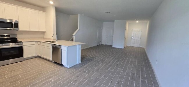 Building Photo - 3577 SE 37th Ct