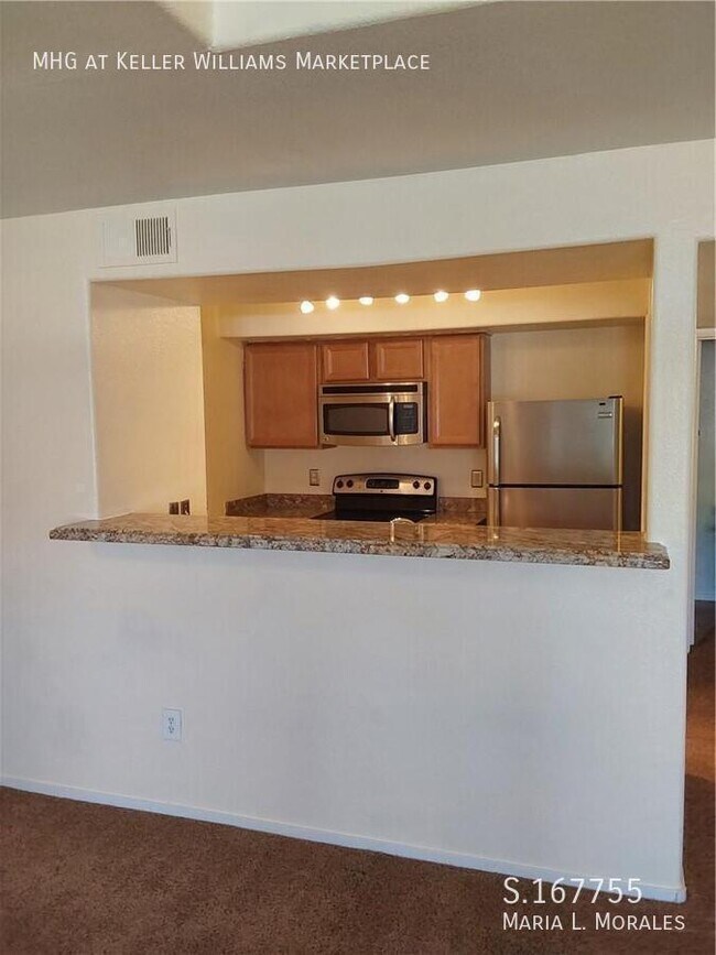 Foto del edificio - 2300 E Silverado Ranch Blvd