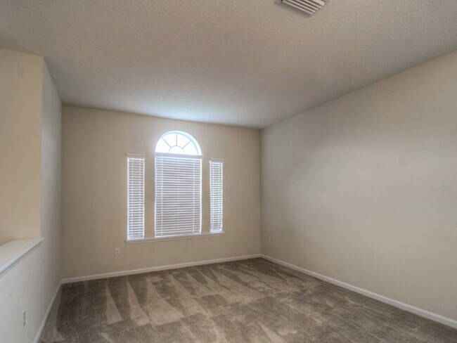 Building Photo - 2852 Spoonbill Trail