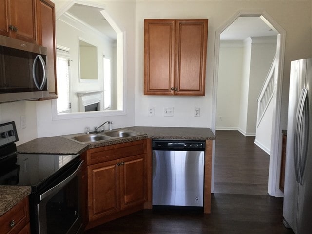 Building Photo - 3912 Carolina Cherry Dr