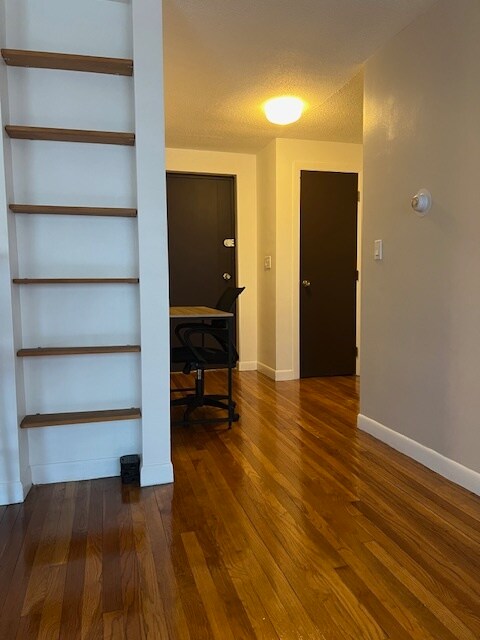 Foto del edificio - 80 Main St