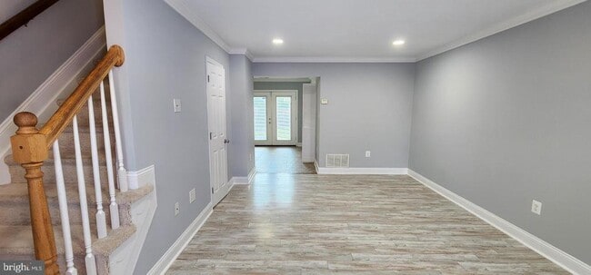 Foto del edificio - 483 Arwell Ct