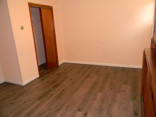 Foto del edificio - 158 Greenville Ave