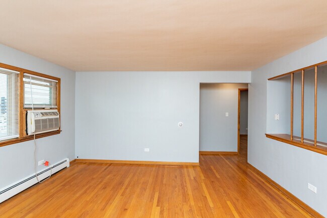 Building Photo - 7562 N Waukegan Rd