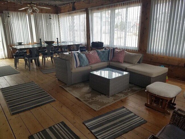 Foto del edificio - 5 8th St