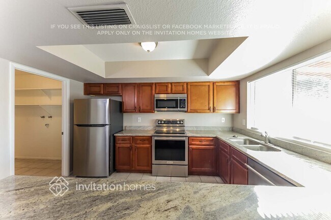 Foto del edificio - 5319 W Mescal St