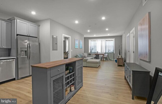 Foto del edificio - 2621 W Jefferson St