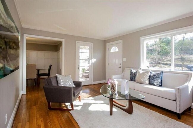 Foto del edificio - 1068 Faith Ave SE