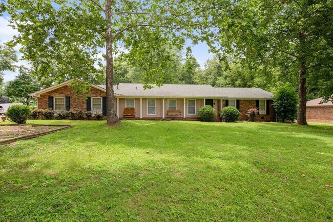 Foto del edificio - Beautiful Brick Ranch Home in Franklin