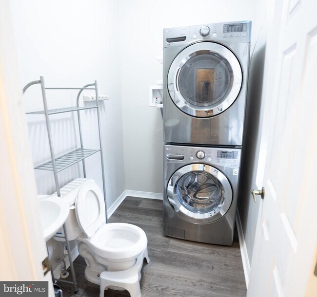 Foto del edificio - 1745 N 60th St