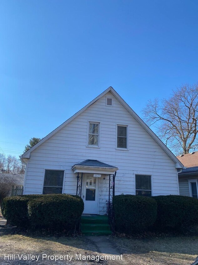 3 br, 1 bath House 2623 Harrison Ave House for Rent in Terre Haute