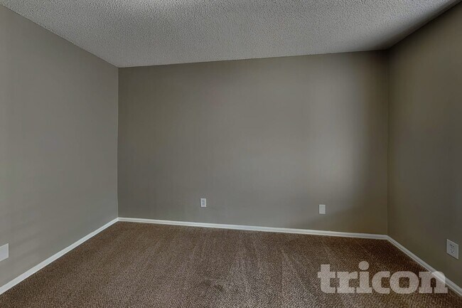 Foto del edificio - 8462 S Sunflower St