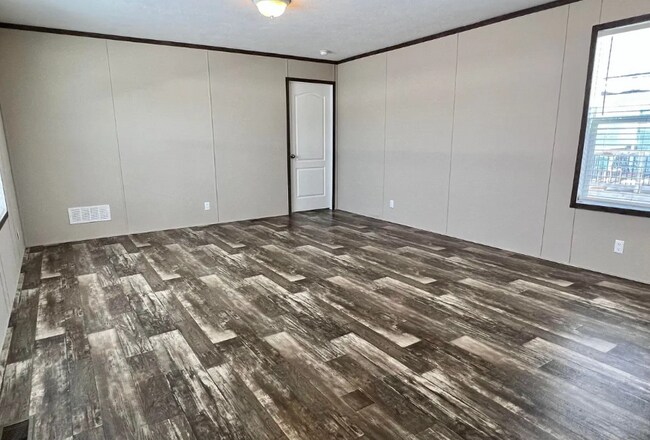 Building Photo - 17028 Sleepy Hollow Blvd