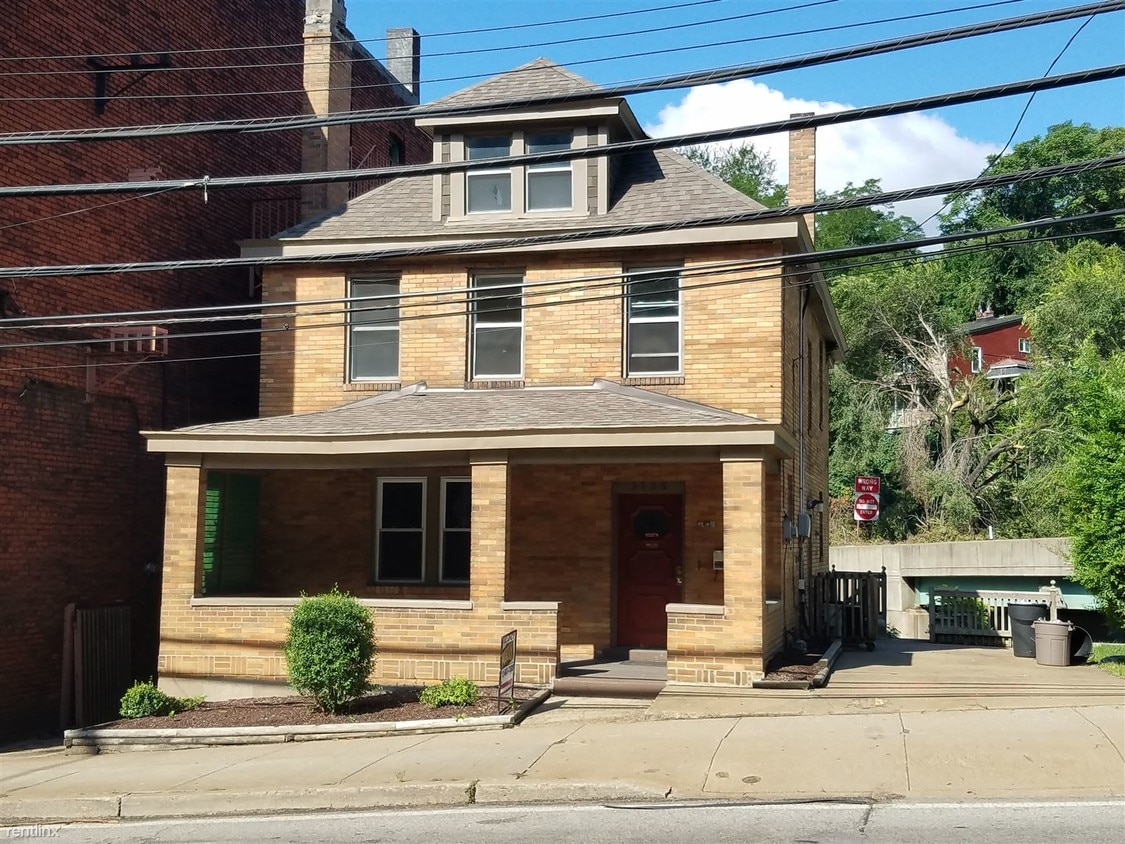 4 br, 1 bath House 3135 Bates Street House Rental in Pittsburgh, PA