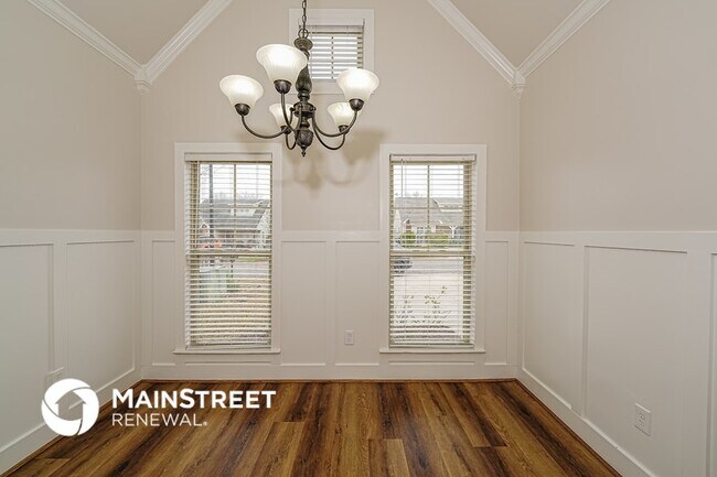 Foto del edificio - 165 Creekstone Tr