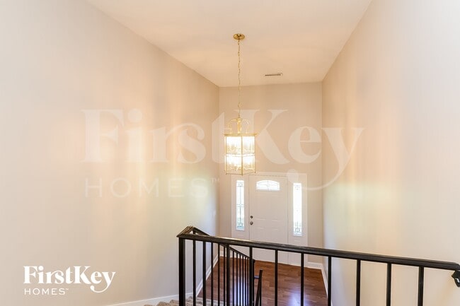 Building Photo - 1045 High Ridge Rd