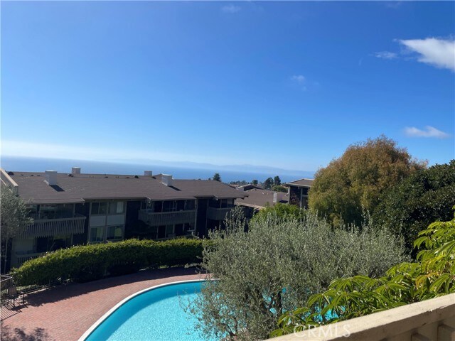 Foto del edificio - 6542 Ocean Crest Dr
