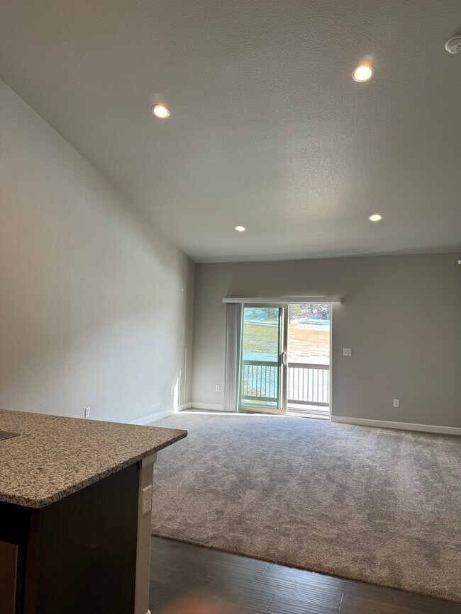 Building Photo - 536 Brecken Ct