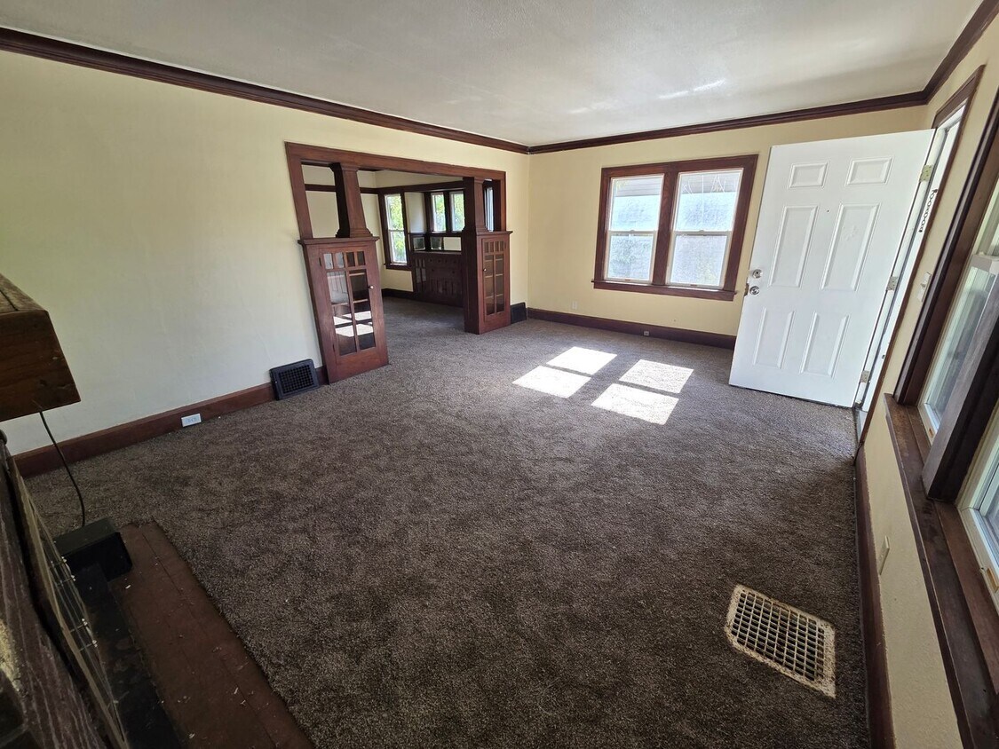 Foto principal - 3 Bedroom Home for Rent