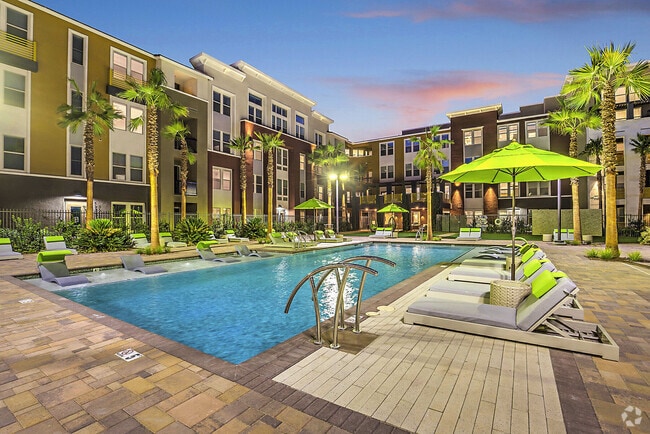 Building Photo - Aspire at Sunridge Heights