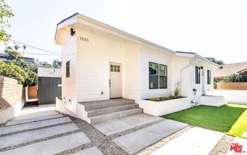 Building Photo - 1330 Silver Lake Blvd
