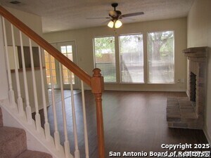 Foto del edificio - 9908 Ardash Ln