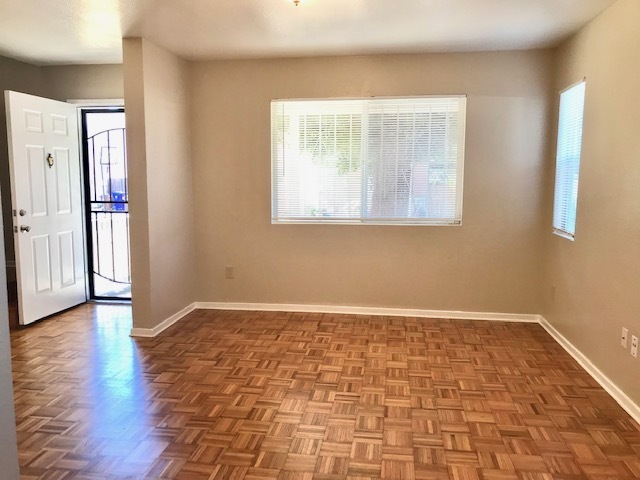 Foto del edificio - 3 bed 1.5 bath Townhouse in Richmond - AVA...