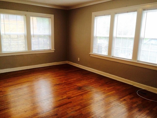 Building Photo - 4509 Roanoke Pkwy