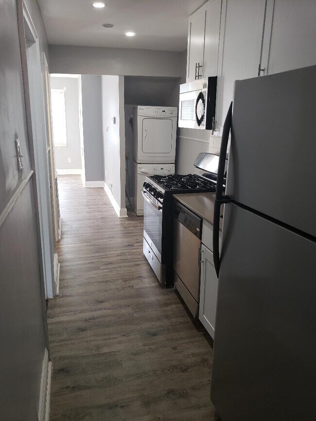 Photo - Capitol Hill/ H street - Renovated 1 bedro... House