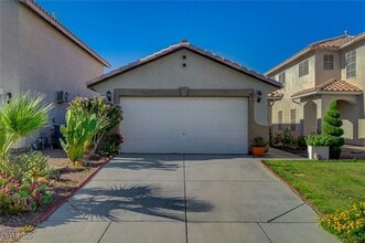 Building Photo - 2066 Dragonslayer Ave