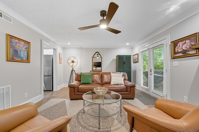 Foto del edificio - 4541 Coopers Creek Pl SE
