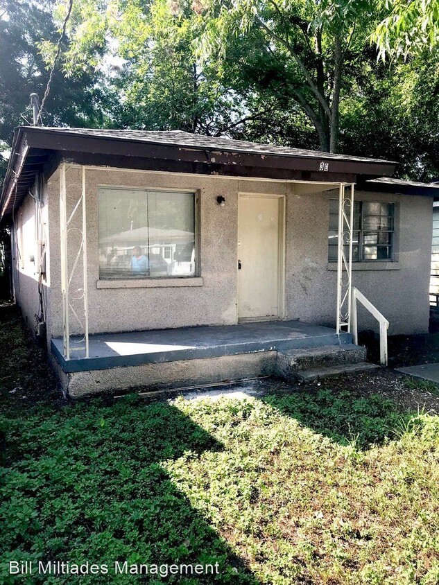 Primary Photo - 3 br, 1 bath House - 30 Burke Ave.